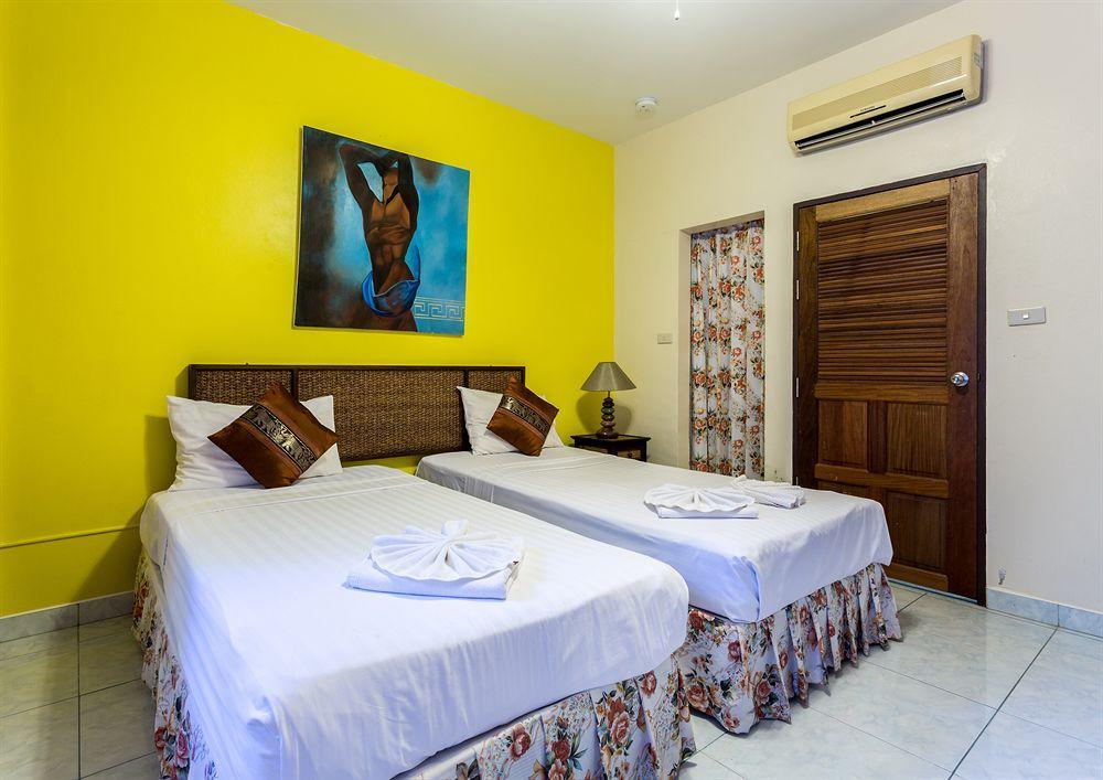 Eriksson Guesthouse Patong Екстериор снимка