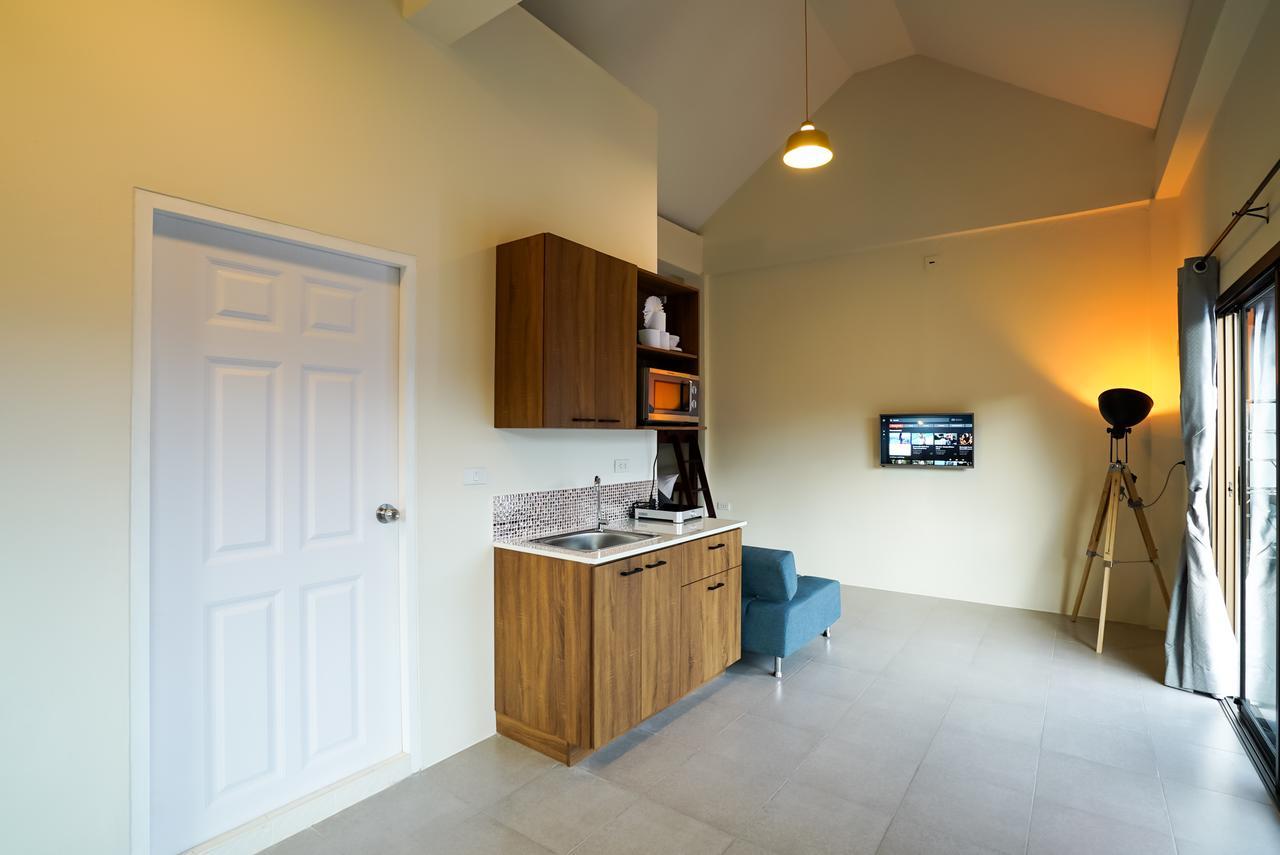 Eriksson Guesthouse Patong Стая снимка