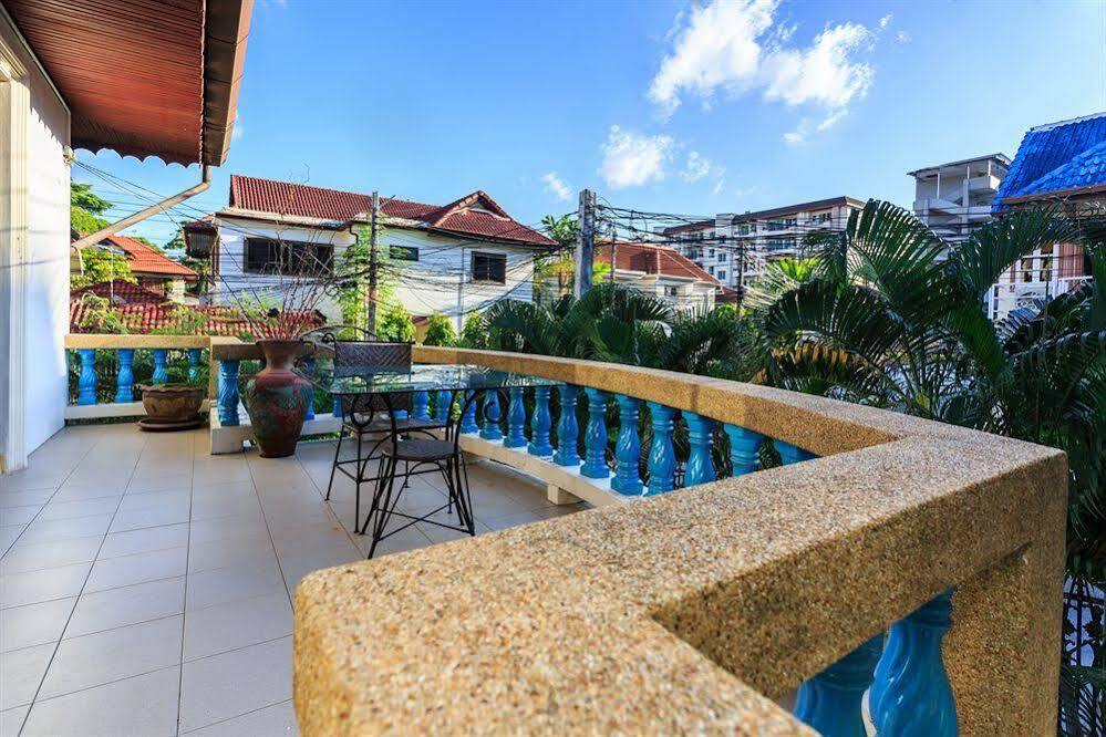 Eriksson Guesthouse Patong Екстериор снимка